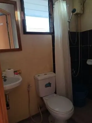 Büyük Yataklı Tek Kişilik Oda