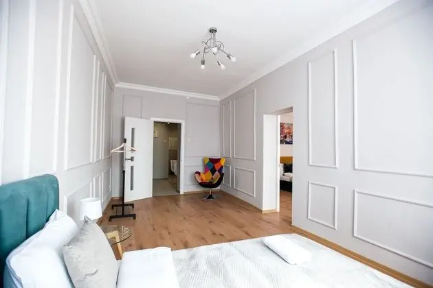 Standard Daire, Birden Çok Yatak, Şehir Manzaralı (Knyazya Y. Osmomysl Square 3)