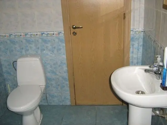 Basic Oda, 2 Tek Kişilik Yatak, Ortak Banyo