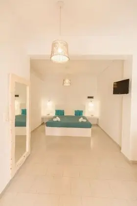 Comfort Tek Büyük veya İki Ayrı Yataklı Oda