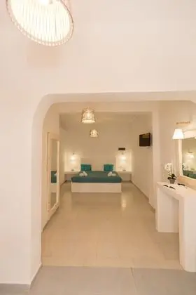 Comfort Tek Büyük veya İki Ayrı Yataklı Oda