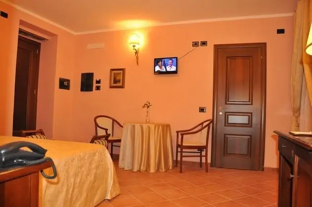 Tek Büyük Yataklı Oda, 1 Çift Kişilik Yatak