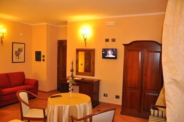 Tek Büyük Yataklı Oda, 1 Çift Kişilik Yatak