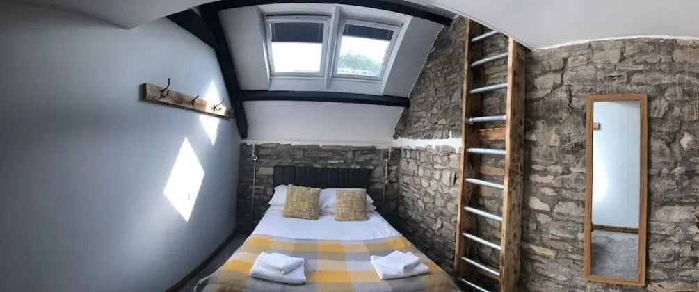 Comfort Tek Büyük Yataklı Oda