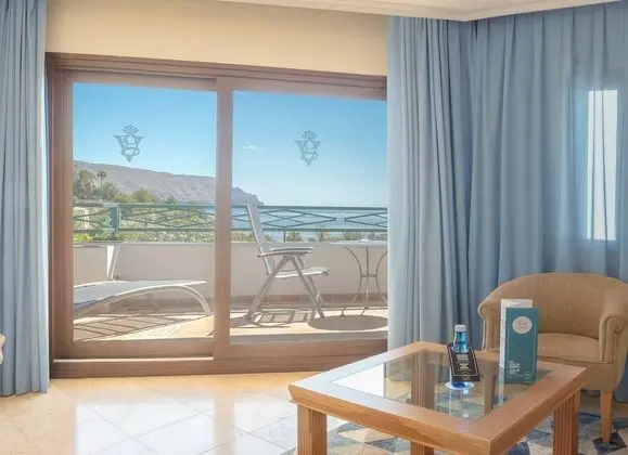 Junior Süit, Sıcak Su Küveti (1 Adult)