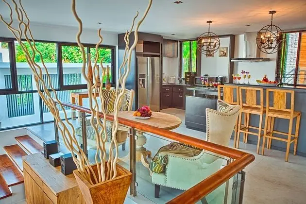 6-Bedroom Pool Villa with Sea View