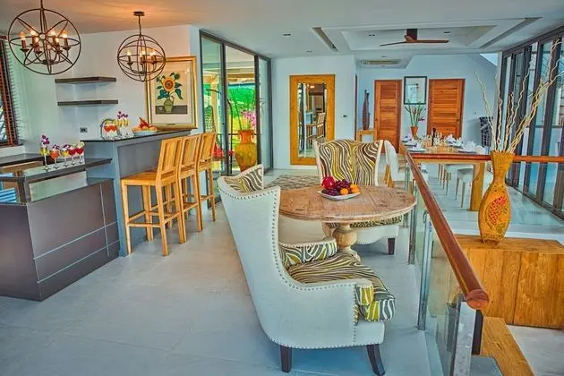 6-Bedroom Pool Villa with Sea View