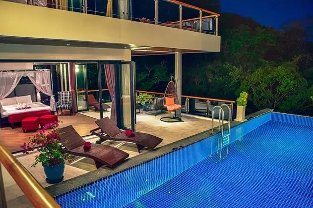 6-Bedroom Pool Villa with Sea View