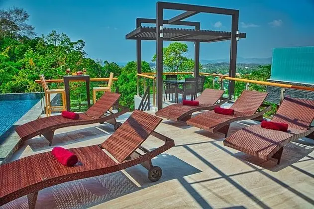 6-Bedroom Pool Villa with Sea View