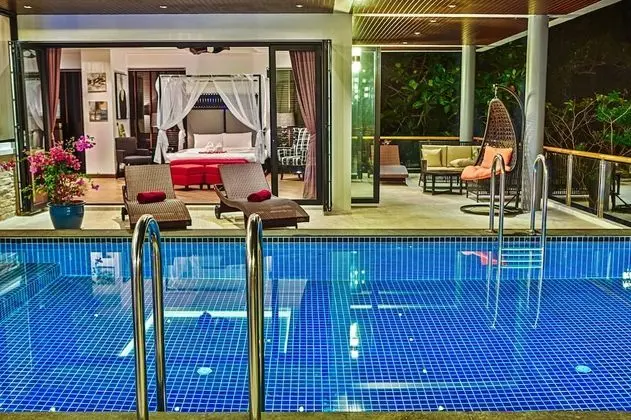 6-Bedroom Pool Villa with Sea View