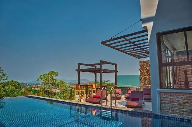 6-Bedroom Pool Villa with Sea View