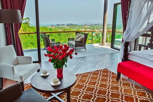 6-Bedroom Pool Villa with Sea View