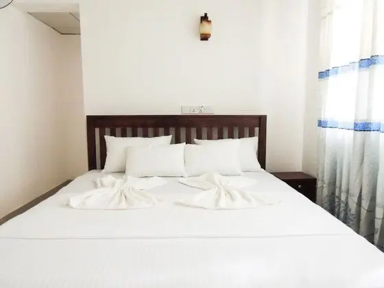 Deluxe Büyük Yataklı Tek Kişilik Oda, 1 Yatak Odası, Sigara İçilebilir, Bahçe Manzaralı