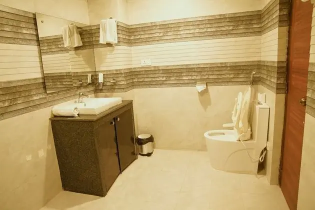 Luxury Oda, 1 En Büyük (King) Boy Yatak, Tepe Manzaralı