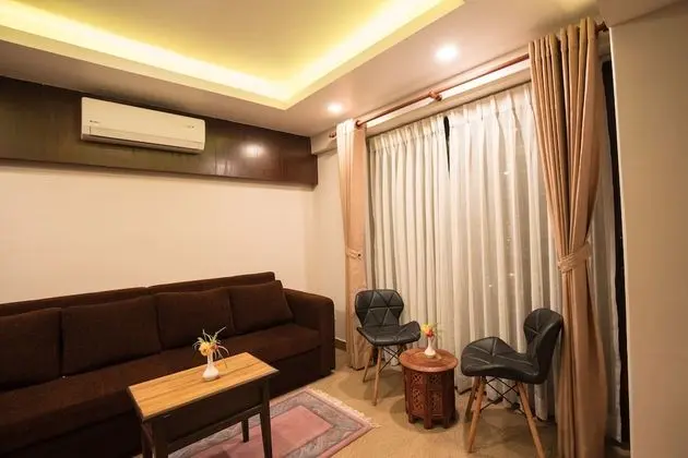 Presidential Süit, 1 En Büyük (King) Boy Yatak, Sigara İçilmez, Şehir Manzaralı