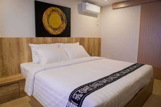 Deluxe Oda, Havuz Manzaralı