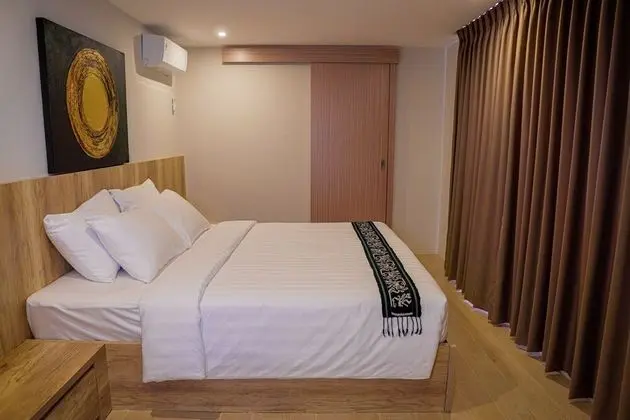 Deluxe Oda, Havuz Manzaralı