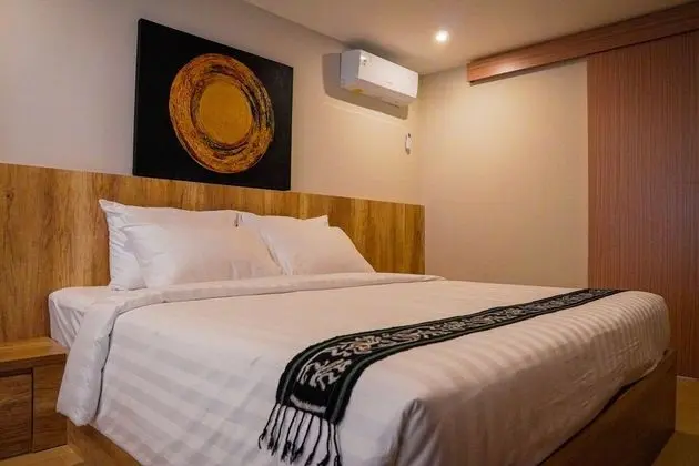 Deluxe Oda, Havuz Manzaralı