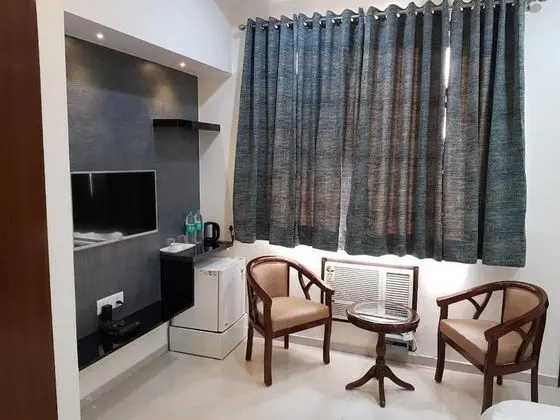 Premium Tek Büyük Yataklı Oda