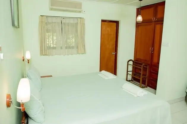 Deluxe Tek Büyük Yataklı Oda, Havuz Kullanımı, Bahçe Manzaralı