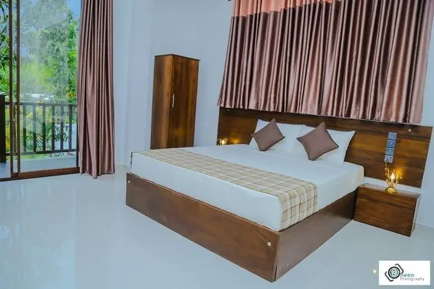 Luxury Tek Büyük Yataklı Oda