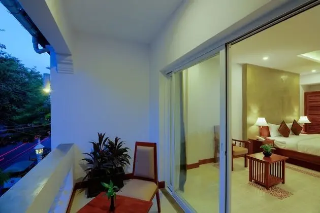 Deluxe Tek Büyük Yataklı Oda, Balkon, Şehir Manzaralı