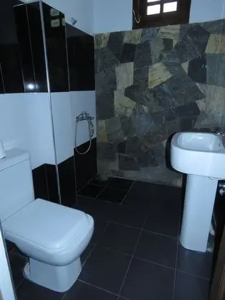 Basic Tek Büyük Yataklı Oda