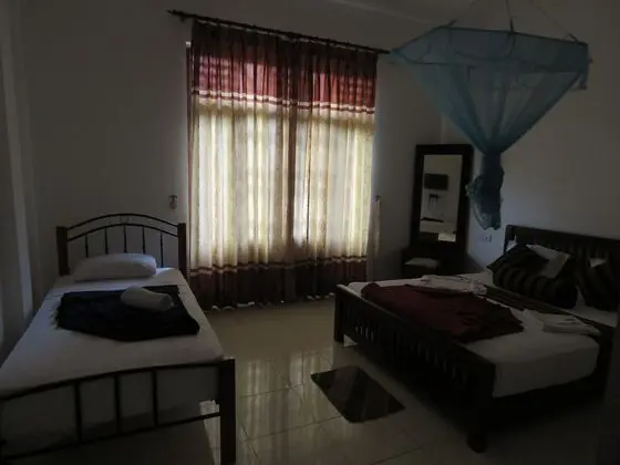 Üç Kişilik Oda, Balkon