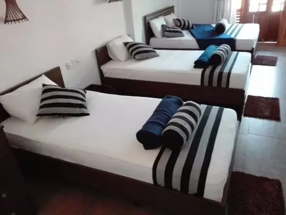 Üç Kişilik Oda, Balkon