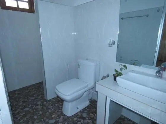 Üç Kişilik Oda, Balkon