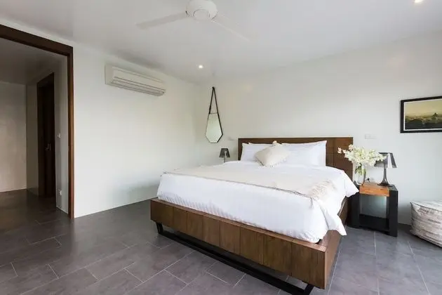 9-Bedroom Pool Villa