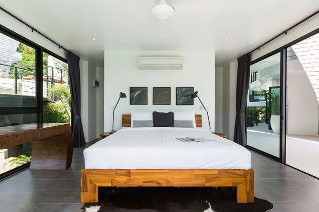 9-Bedroom Pool Villa