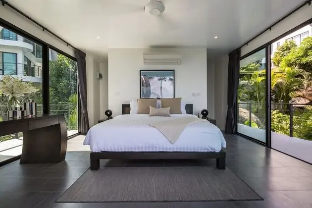 9-Bedroom Pool Villa