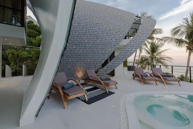 9-Bedroom Pool Villa