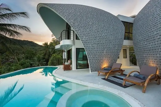 9-Bedroom Pool Villa