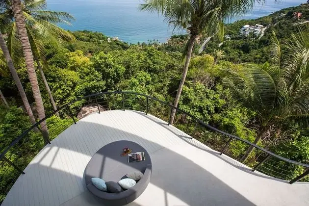 9-Bedroom Pool Villa