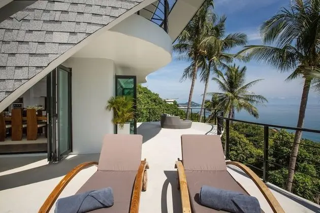 9-Bedroom Pool Villa