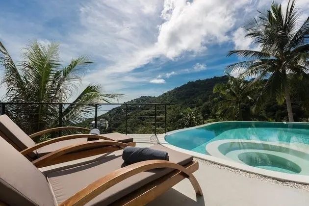 9-Bedroom Pool Villa