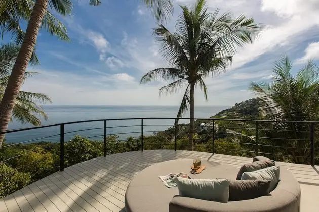 9-Bedroom Pool Villa