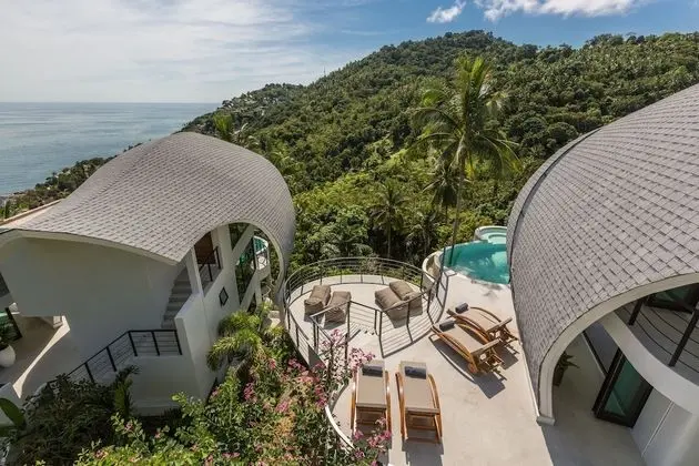 9-Bedroom Pool Villa