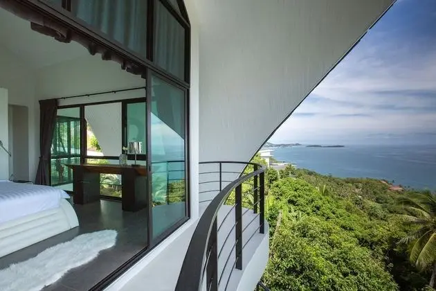 9-Bedroom Pool Villa