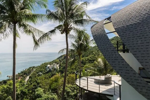 9-Bedroom Pool Villa