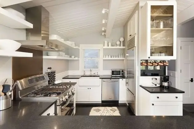 Daire (Shadow Mountain 13)