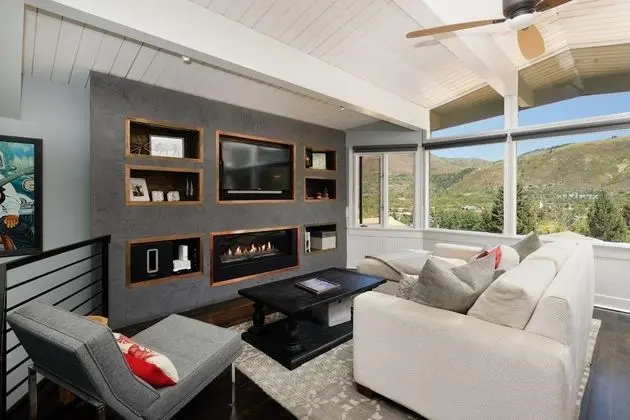 Daire (Shadow Mountain 13)