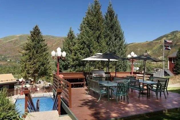 Daire (Shadow Mountain 3)