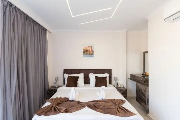 Deluxe Tek Büyük Yataklı Oda