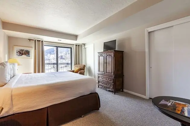 2 Bedroom Condominium