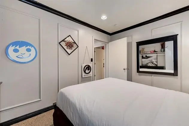 3 Bedroom Condominium