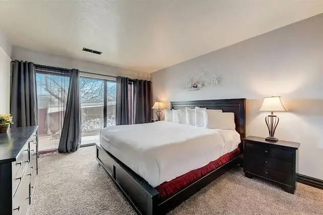 3 Bedroom Condominium