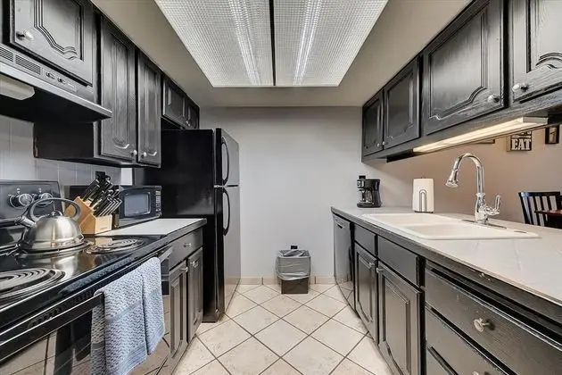 3 Bedroom Condominium